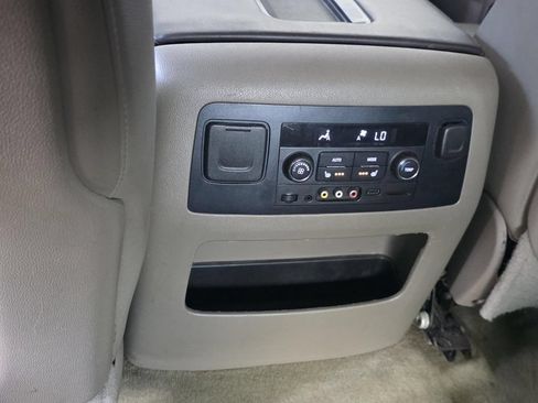 Used 2015 Chevrolet Tahoe LT RWD image 12