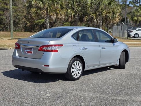 Used 2015 Nissan Sentra S image 5