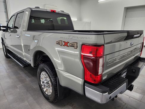 Used 2020 Ford F350 XLT w/ XLT Premium Package image 6
