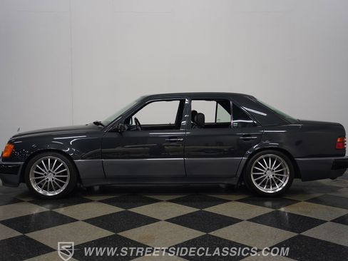 Used 1993 Mercedes-Benz 500 E image 2