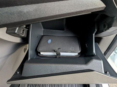 Used 2020 Ford Transit Connect XL image 32