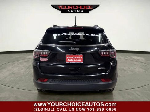 Used 2022 Jeep Compass Latitude FWD image 4