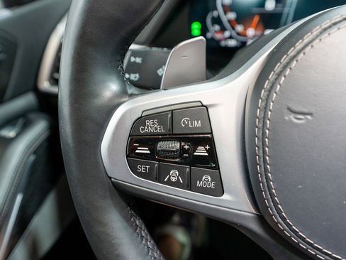 Used 2022 BMW X7 M50i image 30