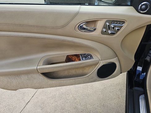 Used 2010 Jaguar XKR R image 21