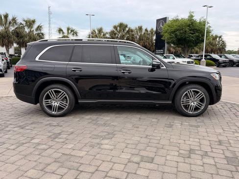Certified 2024 Mercedes-Benz GLS 450 4MATIC image 8