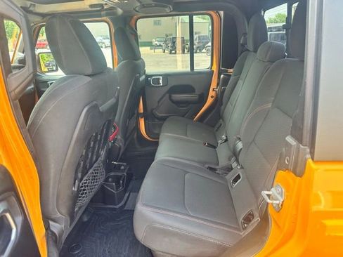 Used 2021 Jeep Gladiator Rubicon image 21