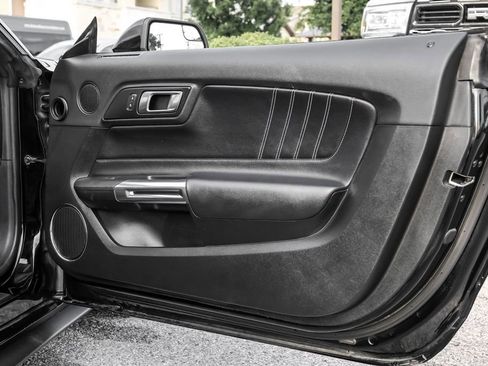 Used 2019 Ford Mustang GT Premium RWD image 37