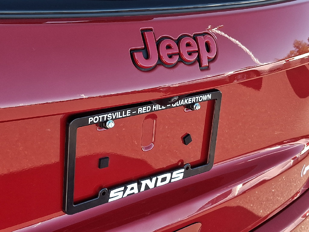 Used 2022 Jeep Compass Limited AWD/4WD image 32