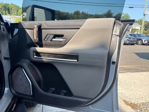 Used 2025 GMC Hummer EV 2X AWD/4WD image 62