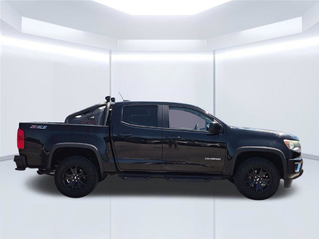 Used 2016 Chevrolet Colorado Z71 AWD/4WD image 7