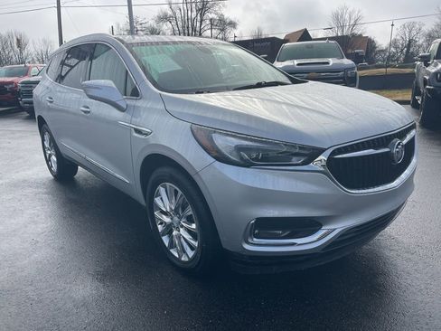 Used 2019 Buick Enclave Essence image 7