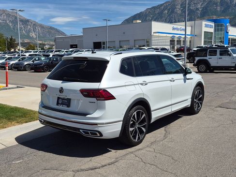 Used 2023 Volkswagen Tiguan SEL R-Line AWD/4WD image 3