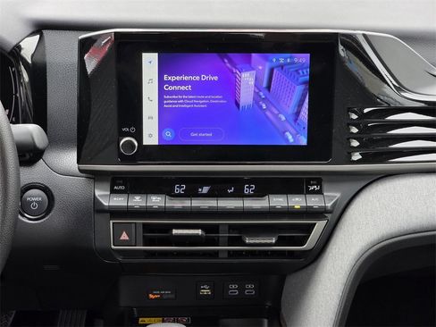 Used 2025 Toyota Camry LE image 18