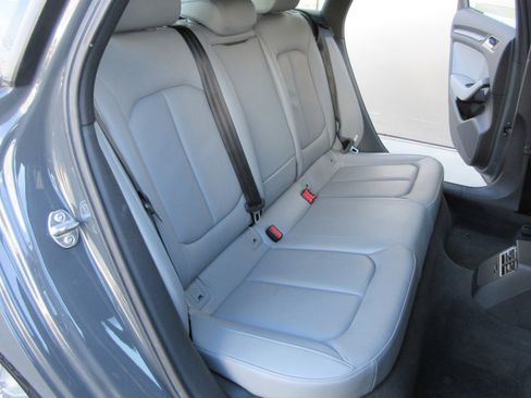 Used 2018 Audi A3 e-tron Premium Plus w/ Premium Plus Package image 21