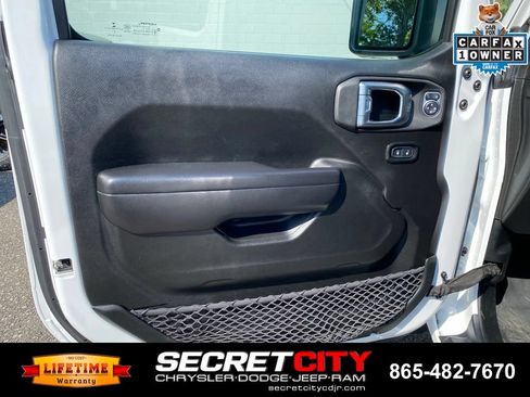Used 2021 Jeep Gladiator Sport AWD/4WD image 13