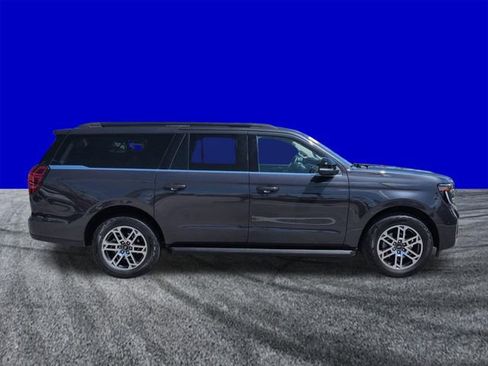 Certified 2025 Ford Expedition Max Active AWD/4WD image 3