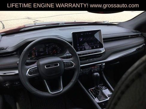 Certified 2025 Jeep Compass Trailhawk AWD/4WD image 3