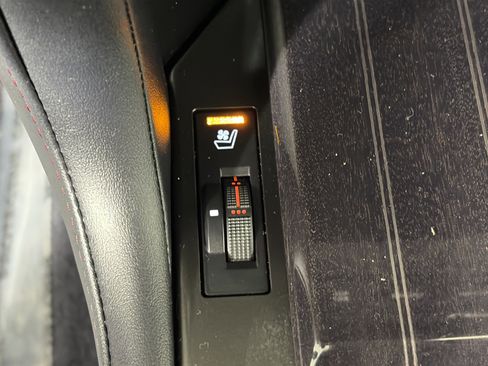 Used 2022 Lexus GX 460 Premium w/ Accessory Package image 25