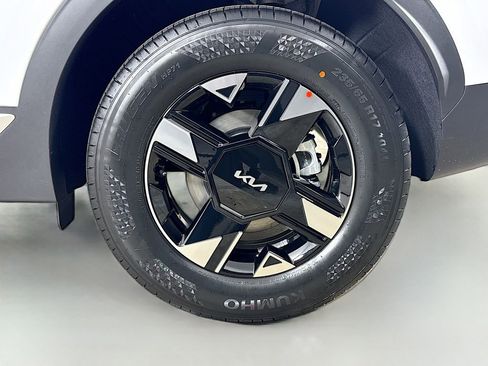 New 2026 Kia Sportage LX AWD/4WD image 37