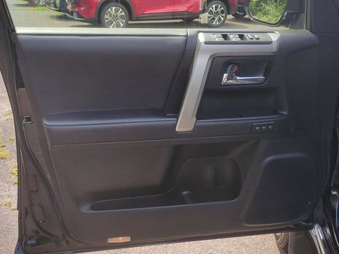 Used 2024 Toyota 4Runner Limited AWD/4WD image 11