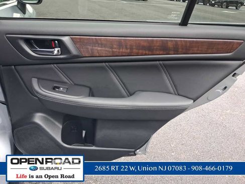 Used 2019 Subaru Outback 3.6R Limited AWD/4WD image 19