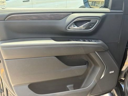 Used 2024 Chevrolet Tahoe Z71 AWD/4WD image 11