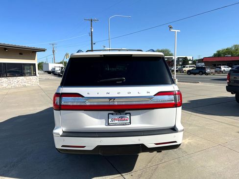Used 2018 Lincoln Navigator Reserve w/ Technology Package image 4