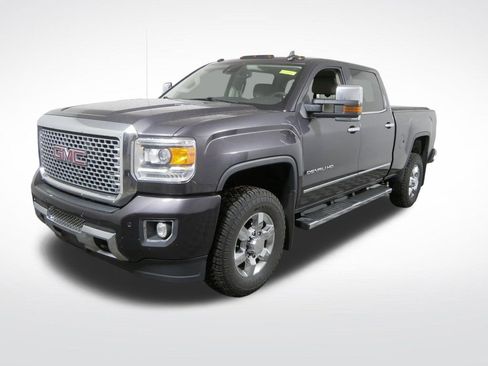 Used 2015 GMC Sierra 3500 Denali w/ Duramax Plus Package AWD/4WD image 10