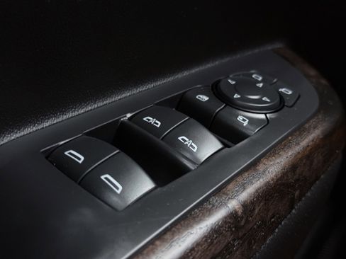 Used 2022 GMC Acadia Denali w/ Denali Ultimate Package FWD image 54