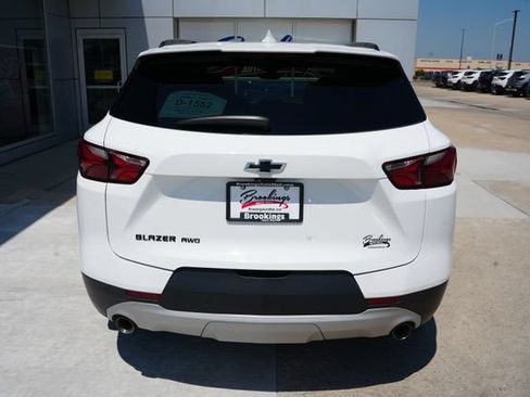 Used 2022 Chevrolet Blazer LT w/ Sound & Technology Package AWD/4WD image 35