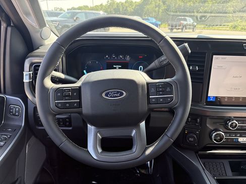 New 2026 Ford F250 Lariat w/ Chrome Package AWD/4WD image 24