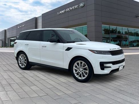 Used 2025 Land Rover Range Rover Sport SE AWD/4WD image 7