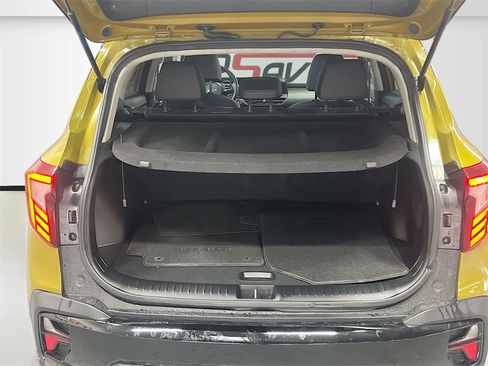 Used 2024 Kia Seltos SX image 27