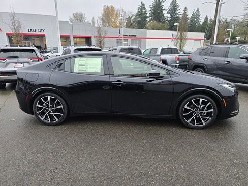 New 2026 Toyota Prius Plug-In Hybrid image 8