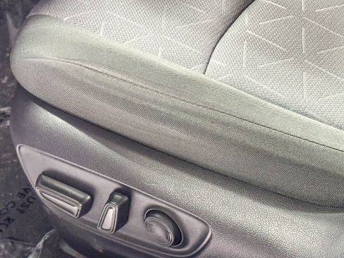 Certified 2020 Toyota RAV4 XLE w/ Carpet Mat Package AWD/4WD image 21