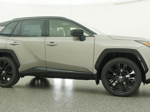 New 2026 Toyota RAV4 FWD image 34