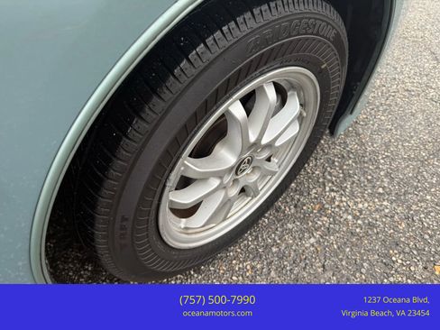 Used 2017 Toyota Prius Two image 33