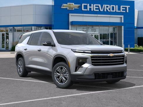 New 2026 Chevrolet Traverse LT image 7