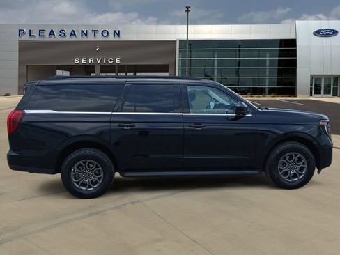 Certified 2025 Ford Expedition Max Active AWD/4WD image 6