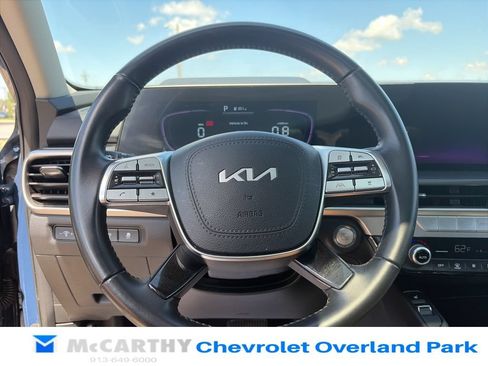 Used 2025 Kia Telluride S FWD image 11