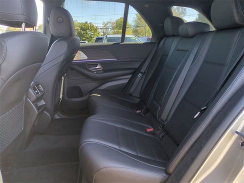 Used 2021 Mercedes-Benz GLE 350 4MATIC w/ Premium Package image 24