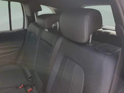 Certified 2022 Mercedes-Benz GLB 250 image 9