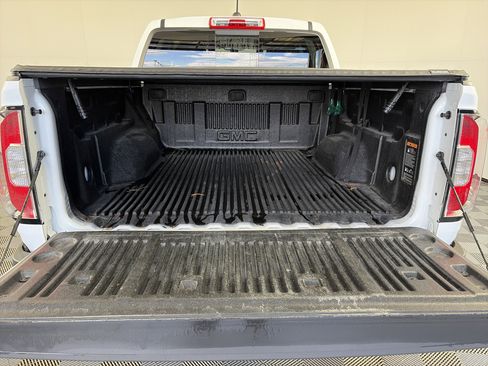 Used 2022 GMC Canyon Elevation w/ Elevation Premium Package image 15