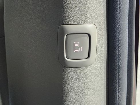 Used 2015 Kia Sedona EX FWD image 29