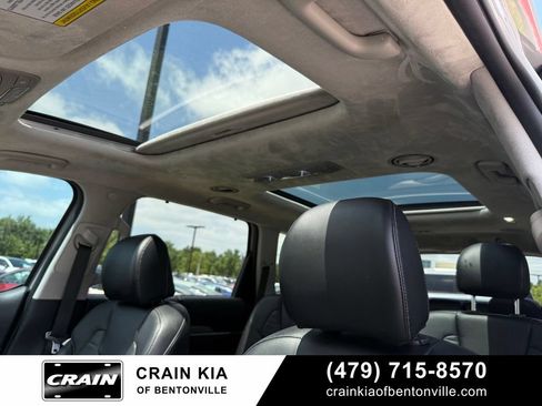 Certified 2022 Kia Telluride SX w/ SX Prestige Package AWD/4WD image 22