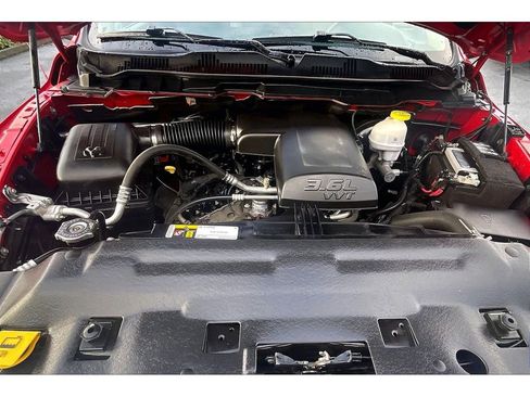 Used 2024 RAM 1500 Classic SLT image 10