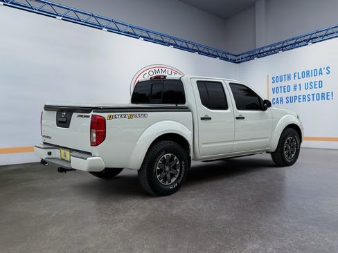 Used 2015 Nissan Frontier Desert Runner image 5