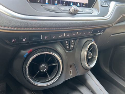 Used 2020 Chevrolet Blazer Premier w/ Driver Confidence II Package image 41