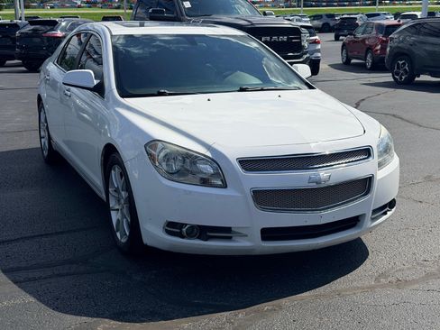 Used 2011 Chevrolet Malibu LTZ FWD image 3