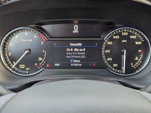 Used 2022 Cadillac XT4 Premium Luxury FWD image 16